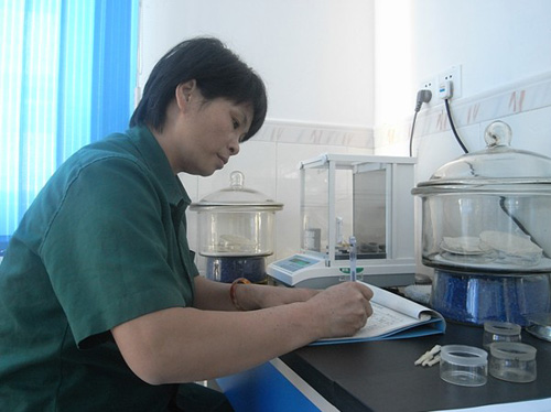 煤樣縮分二分器